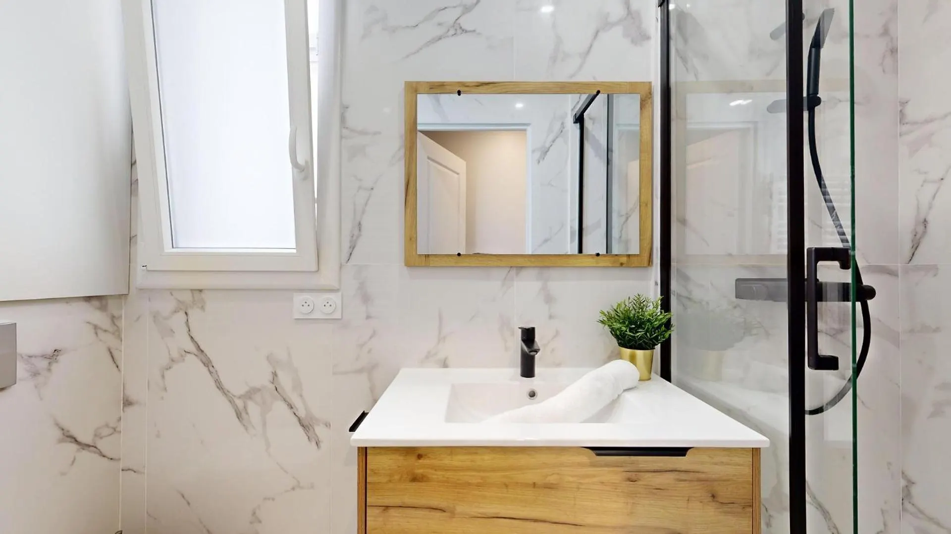 Apartment Bluestay 196 - Charmant Appartement Au Marais Paris